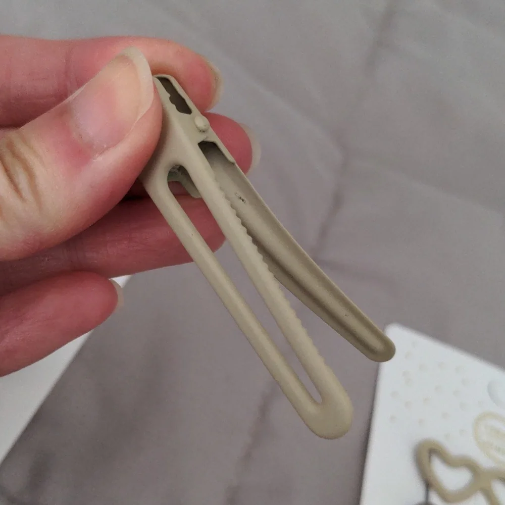 Hair clips - Picture 5 of 10